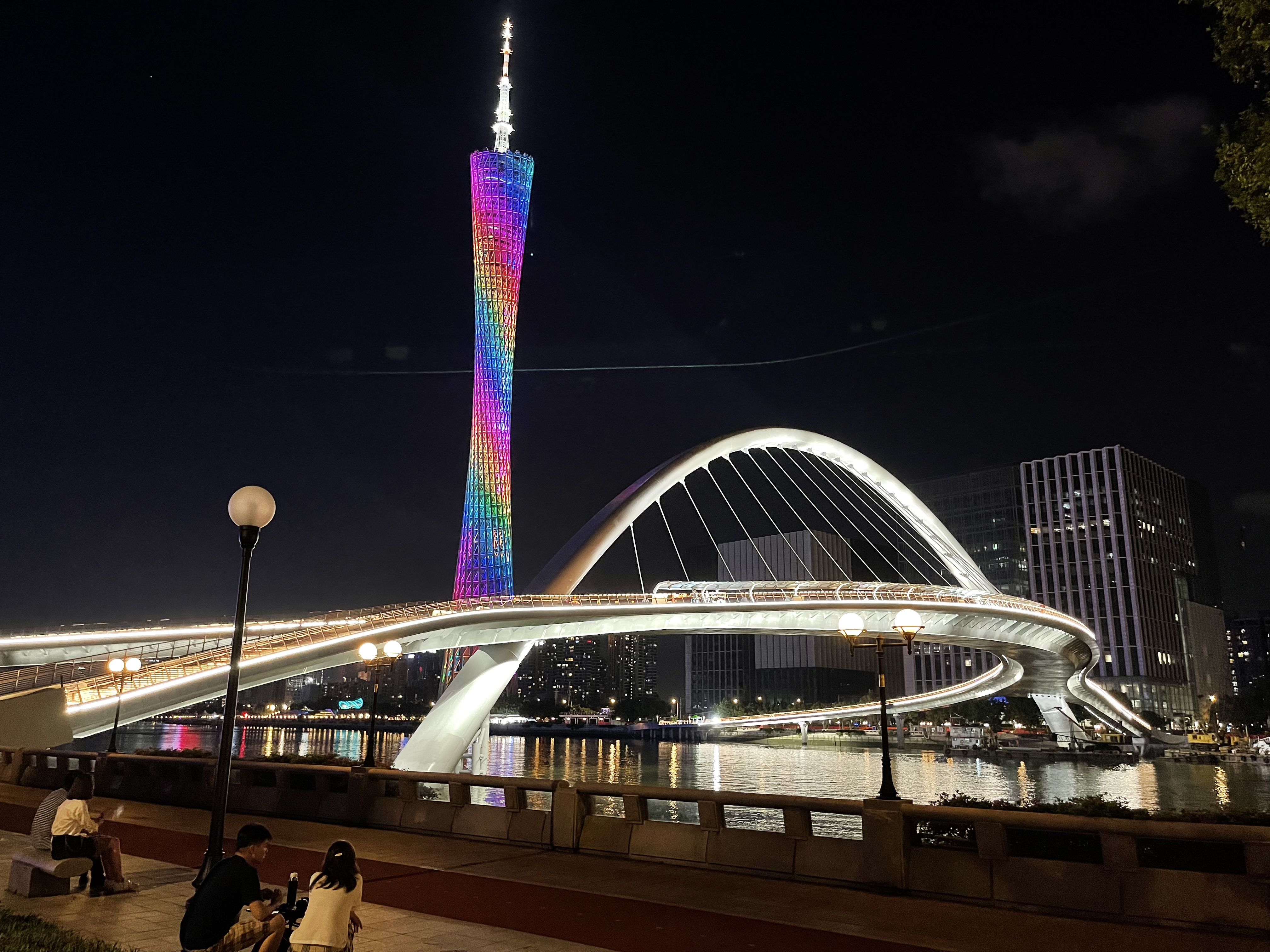 1.3.3，海心沙人行天橋.jpg