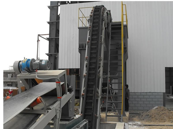 大傾角裙邊皮帶機(jī) 大傾角裙邊皮帶機(jī)